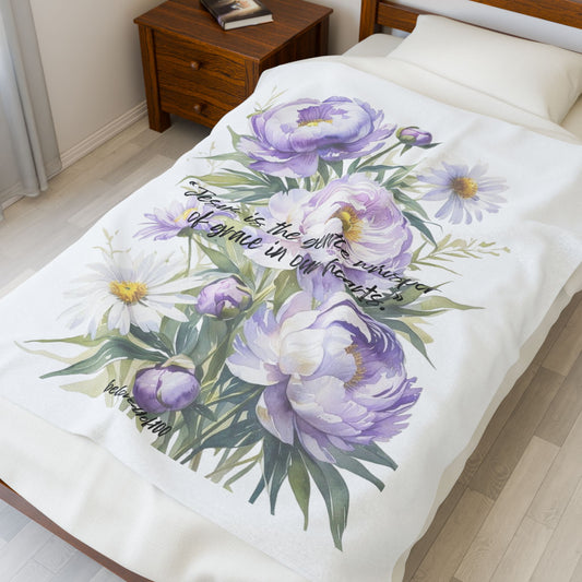 Plush Blanket- Peony Daisy Pattern